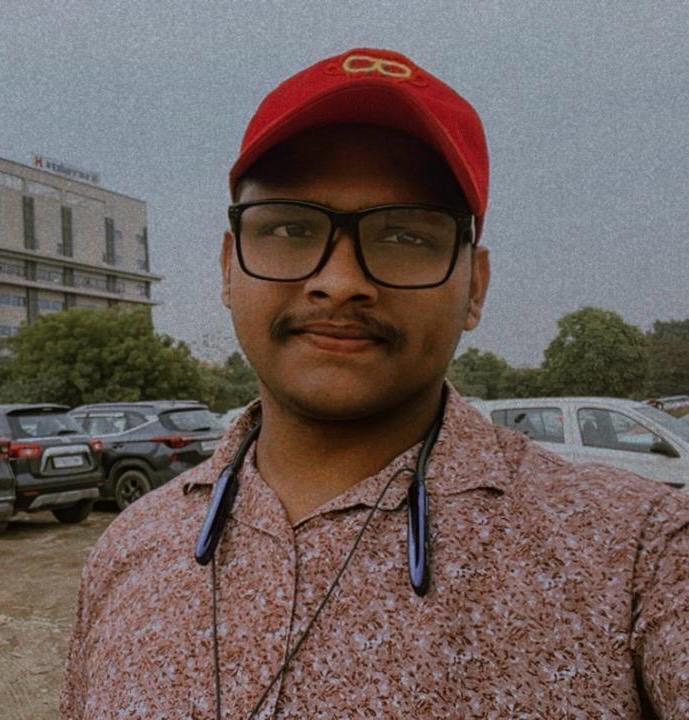 Pradeep Prajapati – Founder Laravel PHP Developer BazaarMentor Naraina New Delhi